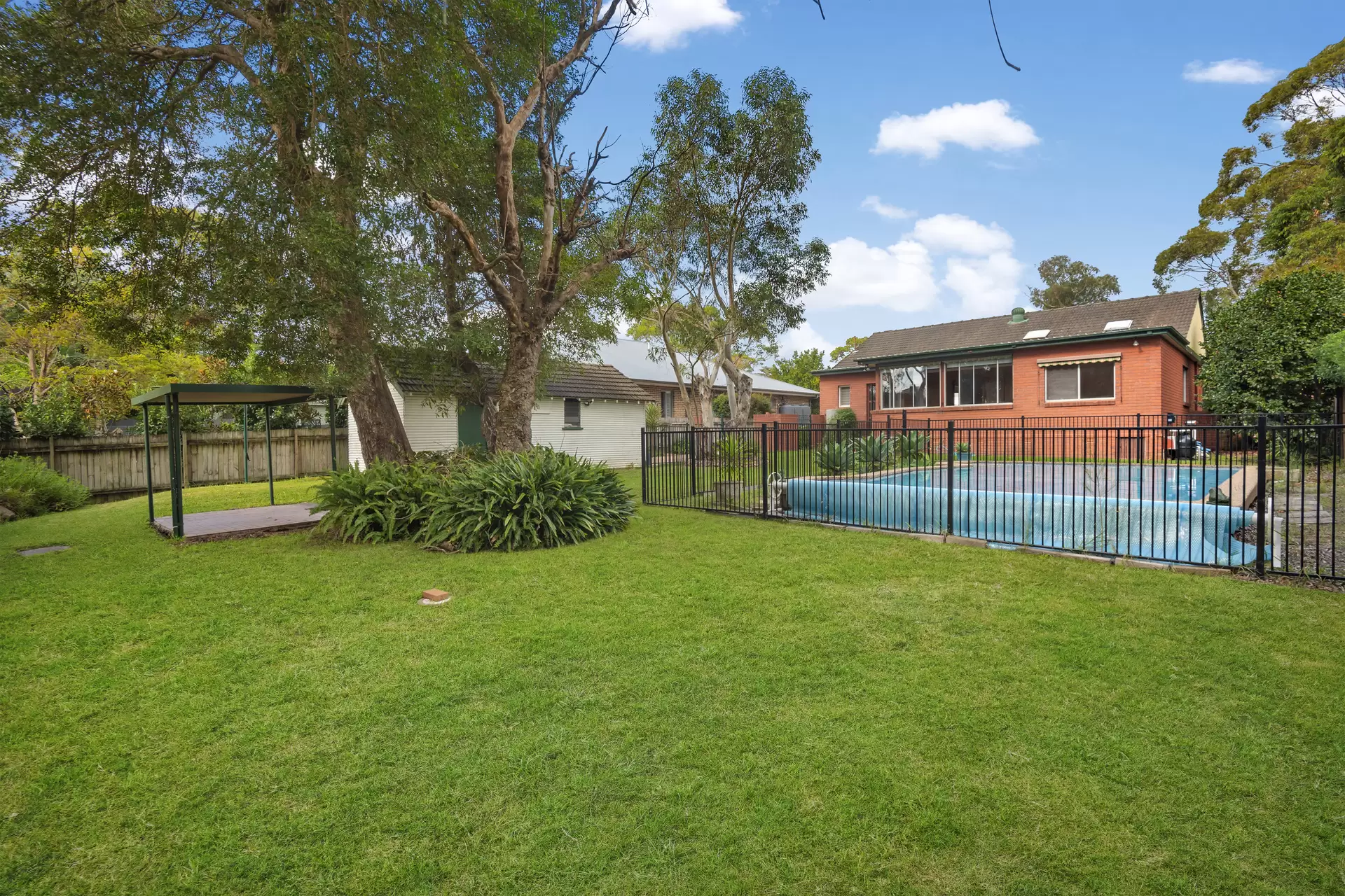 11 Camira Street, West Pymble Sold by The Marshall Group - image 2
