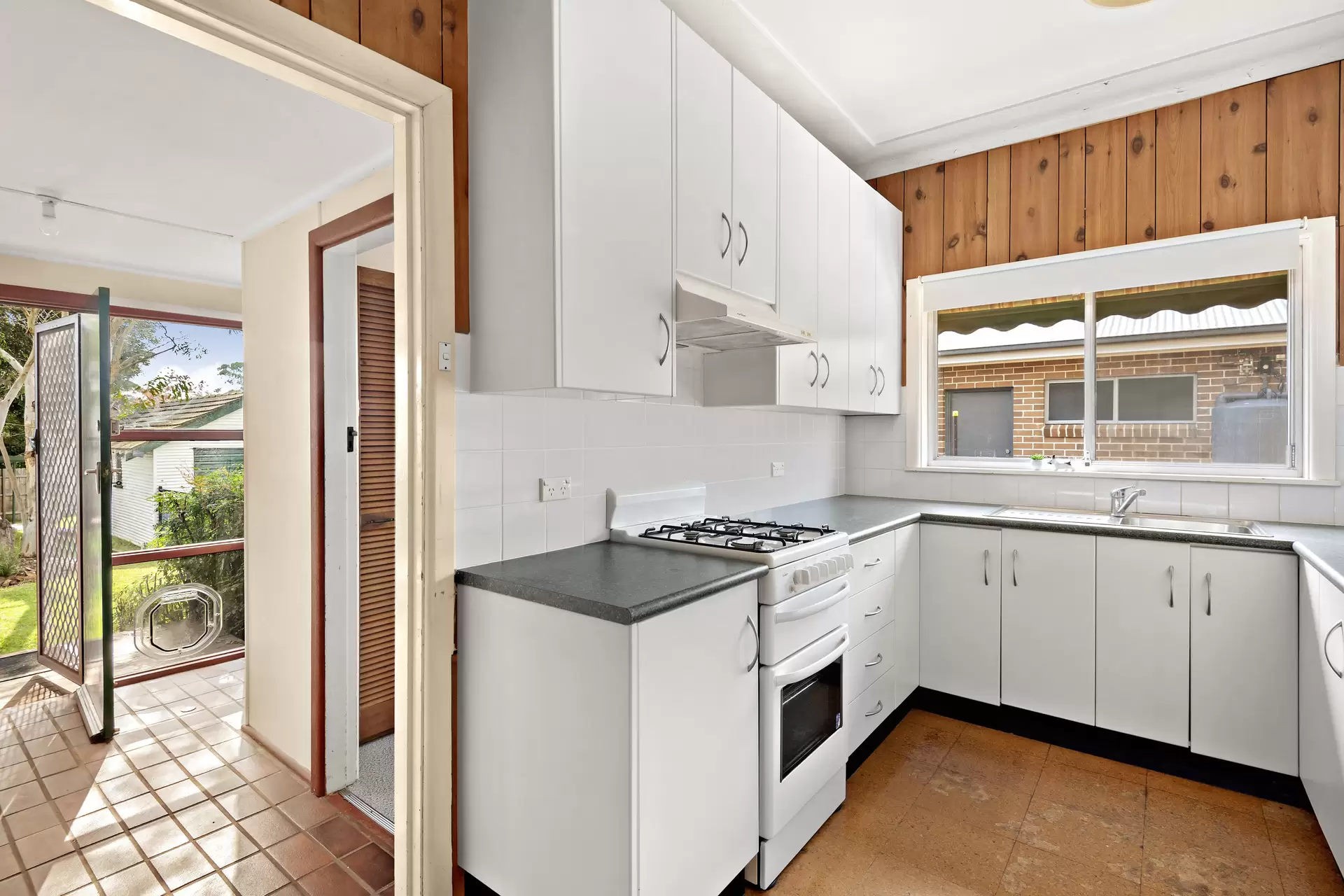 11 Camira Street, West Pymble Sold by The Marshall Group - image 10