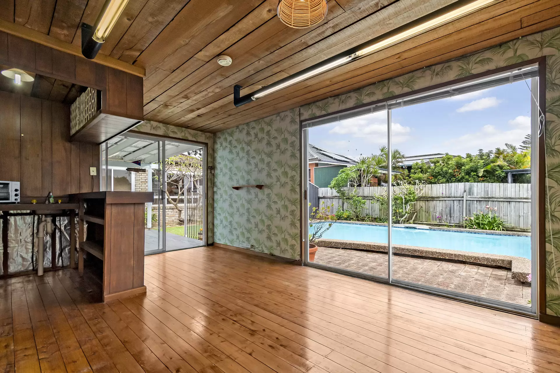 78 Warringah Road, Narraweena Sold by The Marshall Group - image 9