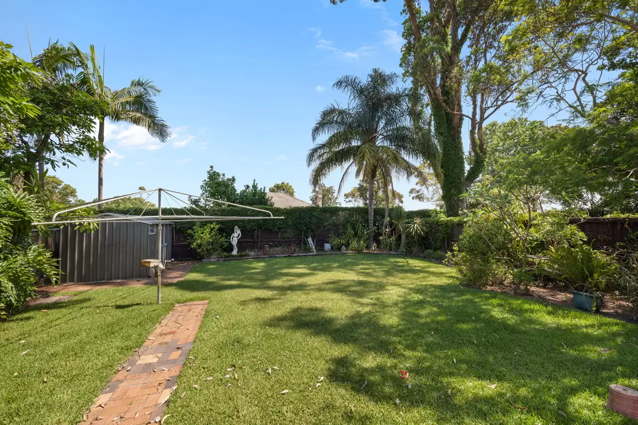 86 Shirley Road, Roseville Sold by The Marshall Group - image 2