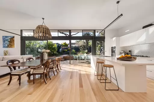 3 Edgecombe Avenue, Wahroonga Sold by The Marshall Group