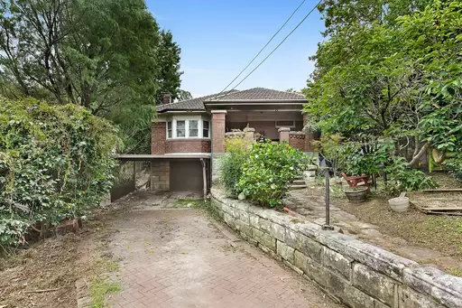 5 Bushlands Avenue, Gordon Sold by The Marshall Group