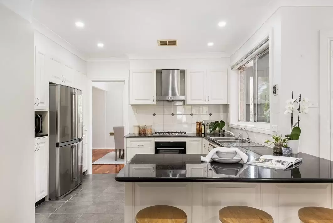 10 Lindsay Close, Pymble Leased by The Marshall Group - image 4