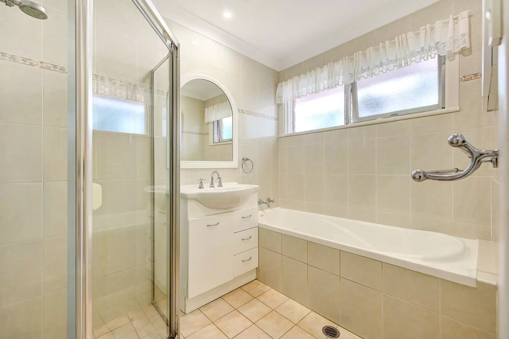 31 Cornwall Avenue, Turramurra Leased by The Marshall Group - image 6
