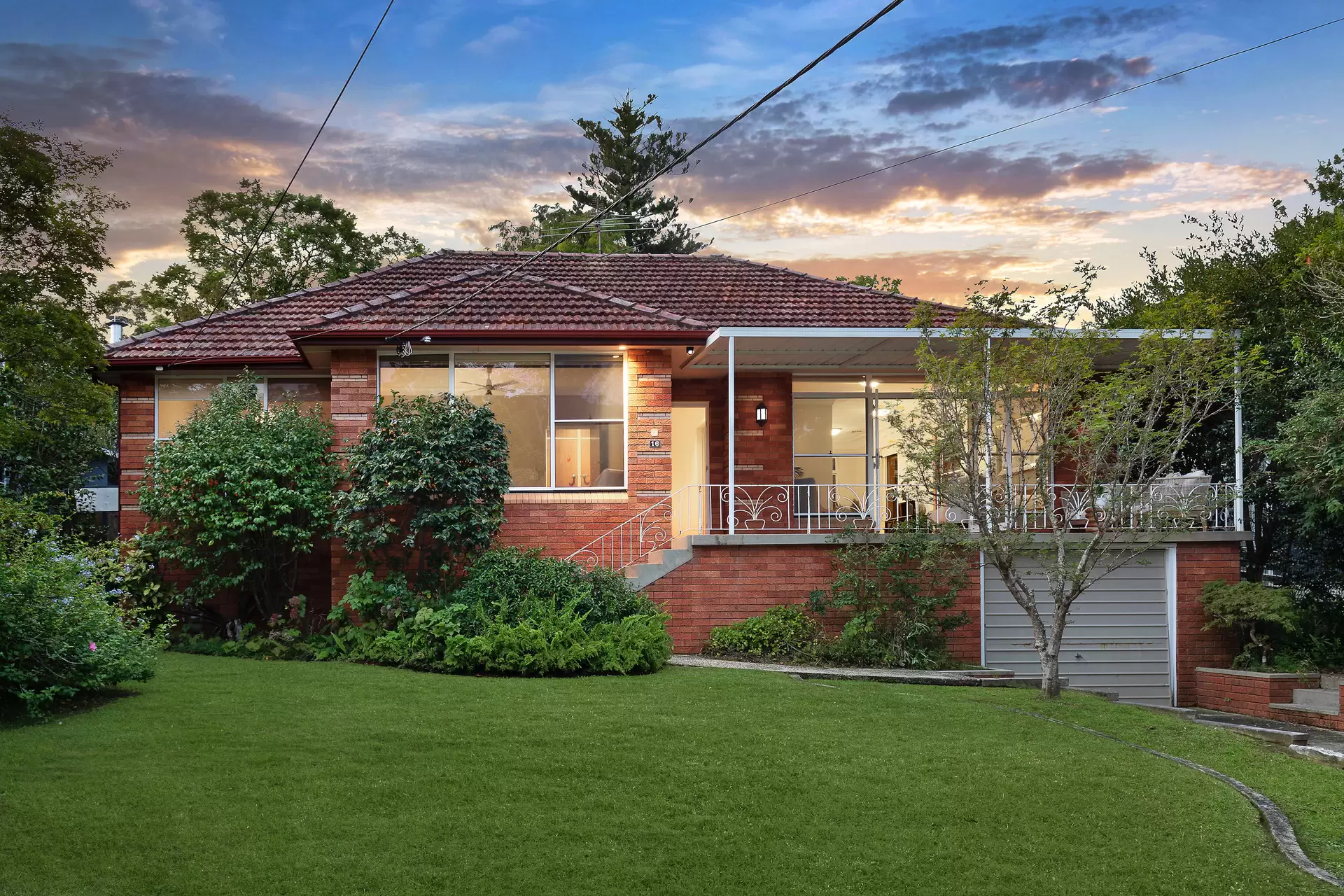 16 Binalong Street, West Pymble Sold by The Marshall Group - image 1