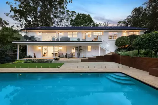 21 Woodlands Avenue, Pymble Sold by The Marshall Group