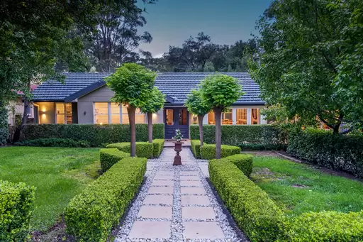 9 Penrhyn Avenue, Pymble Sold by The Marshall Group