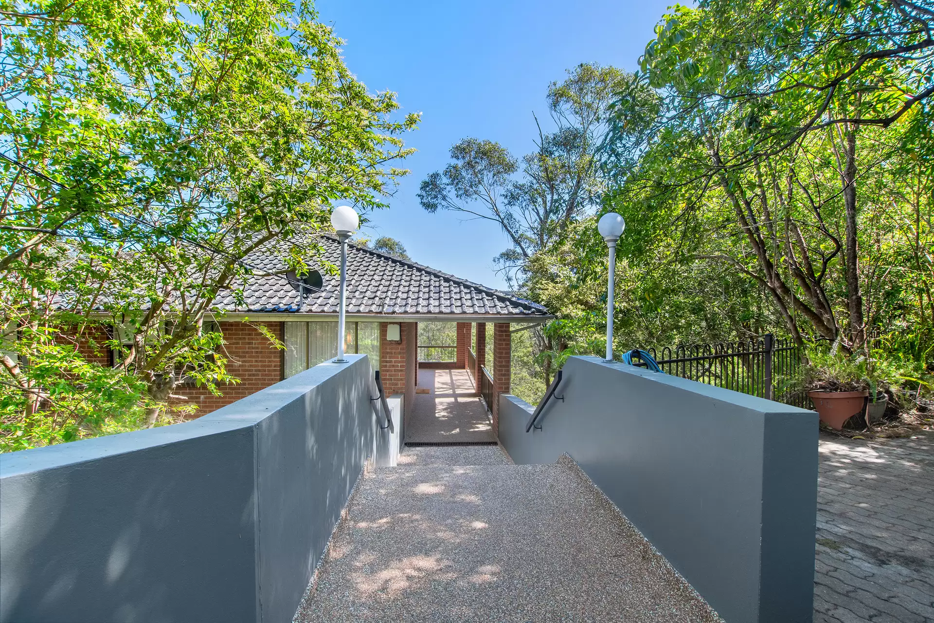 3 Kapiti Street, St Ives Sold by The Marshall Group - image 1