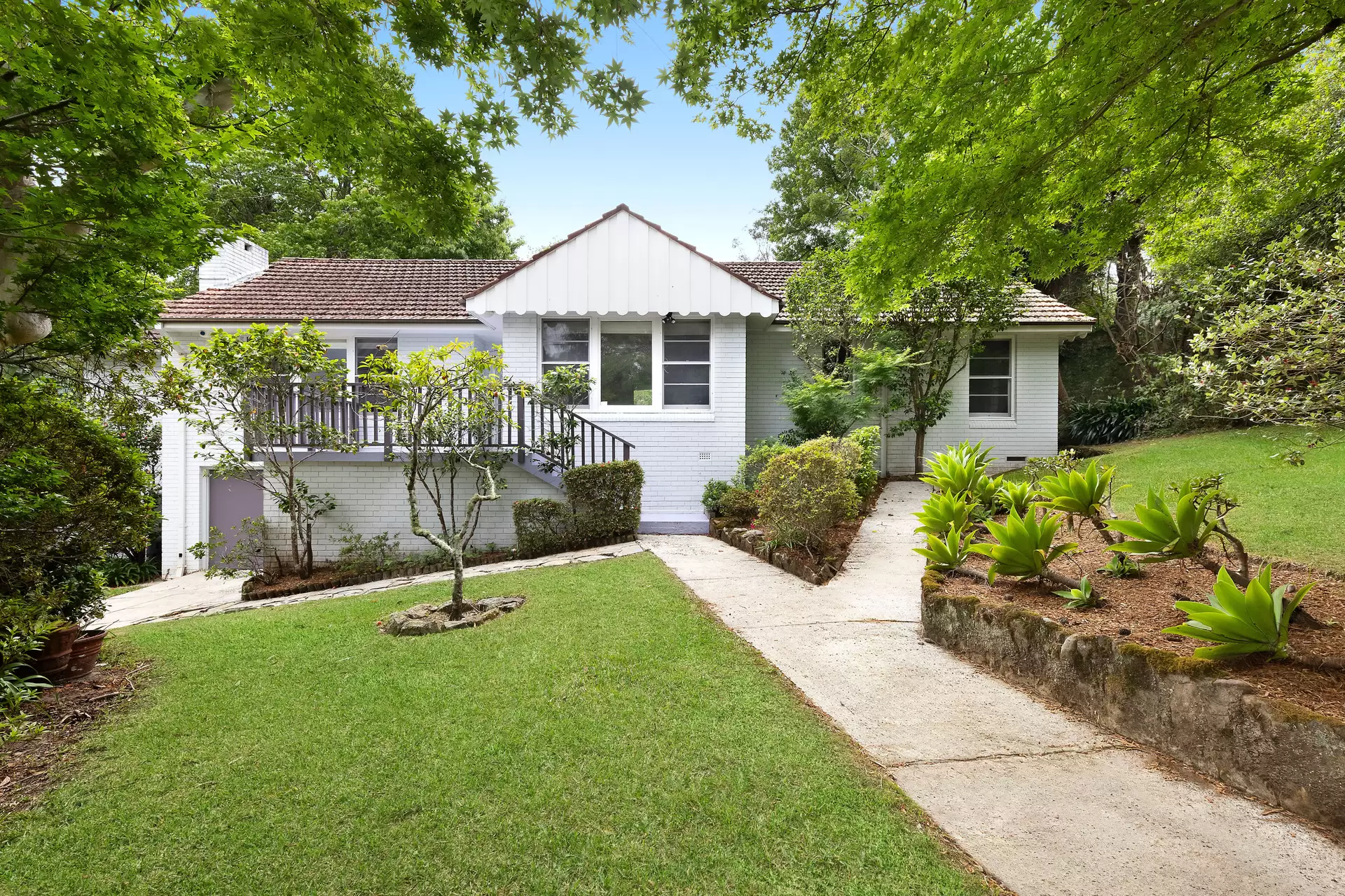 15 Waugoola Street, Gordon Sold by The Marshall Group - image 1