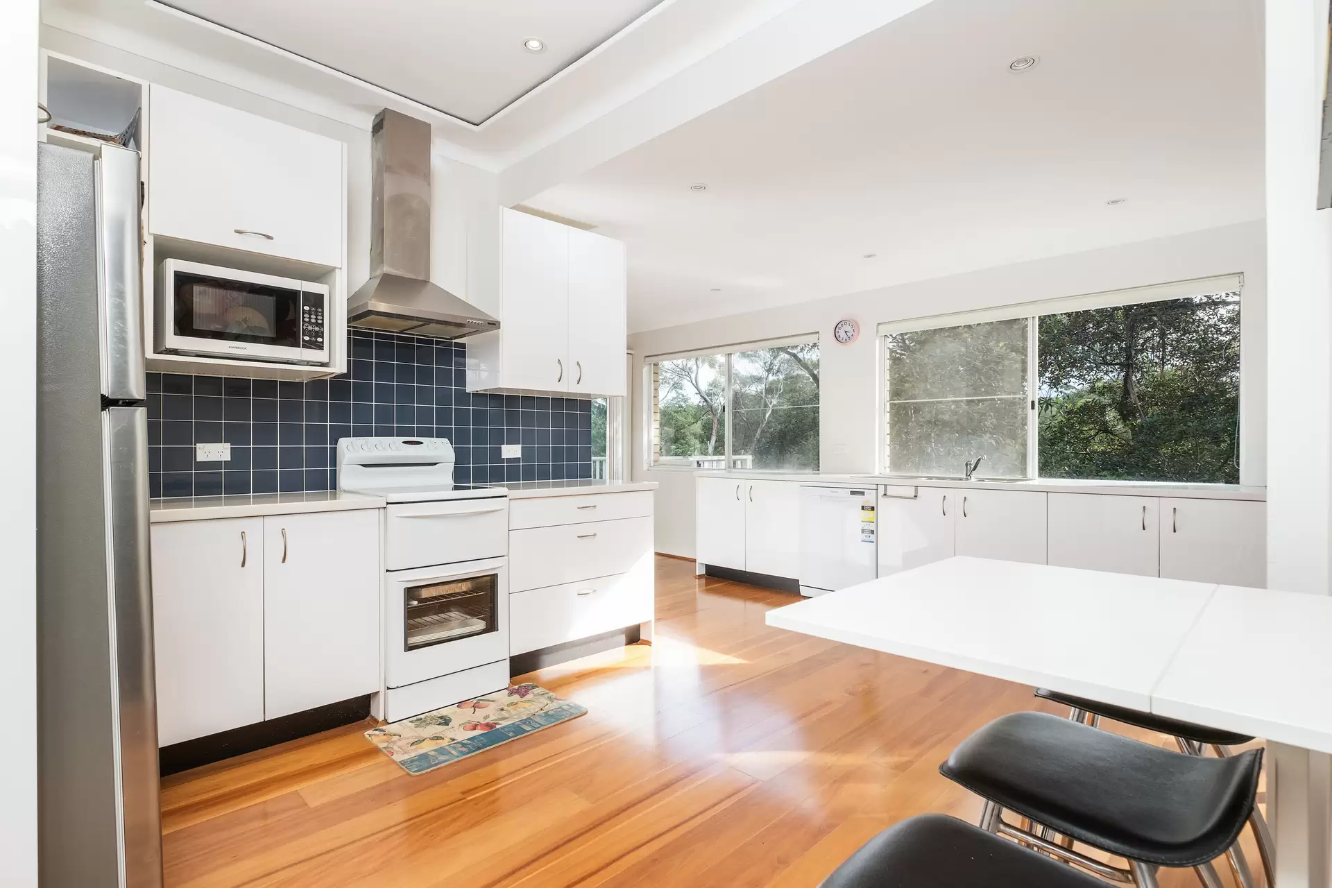 2 Holford Crescent, Gordon Sold by The Marshall Group - image 4