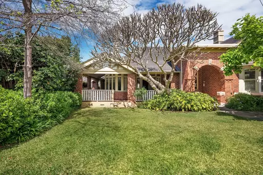 5/15 Park Avenue, Gordon Sold by The Marshall Group