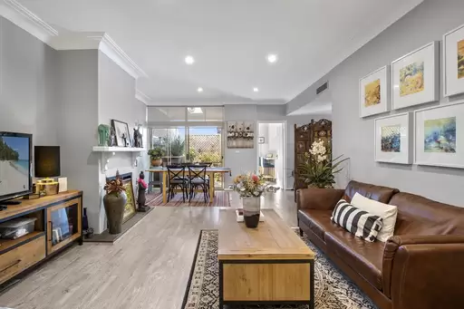 8/713 Pacific Highway, Gordon Sold by The Marshall Group