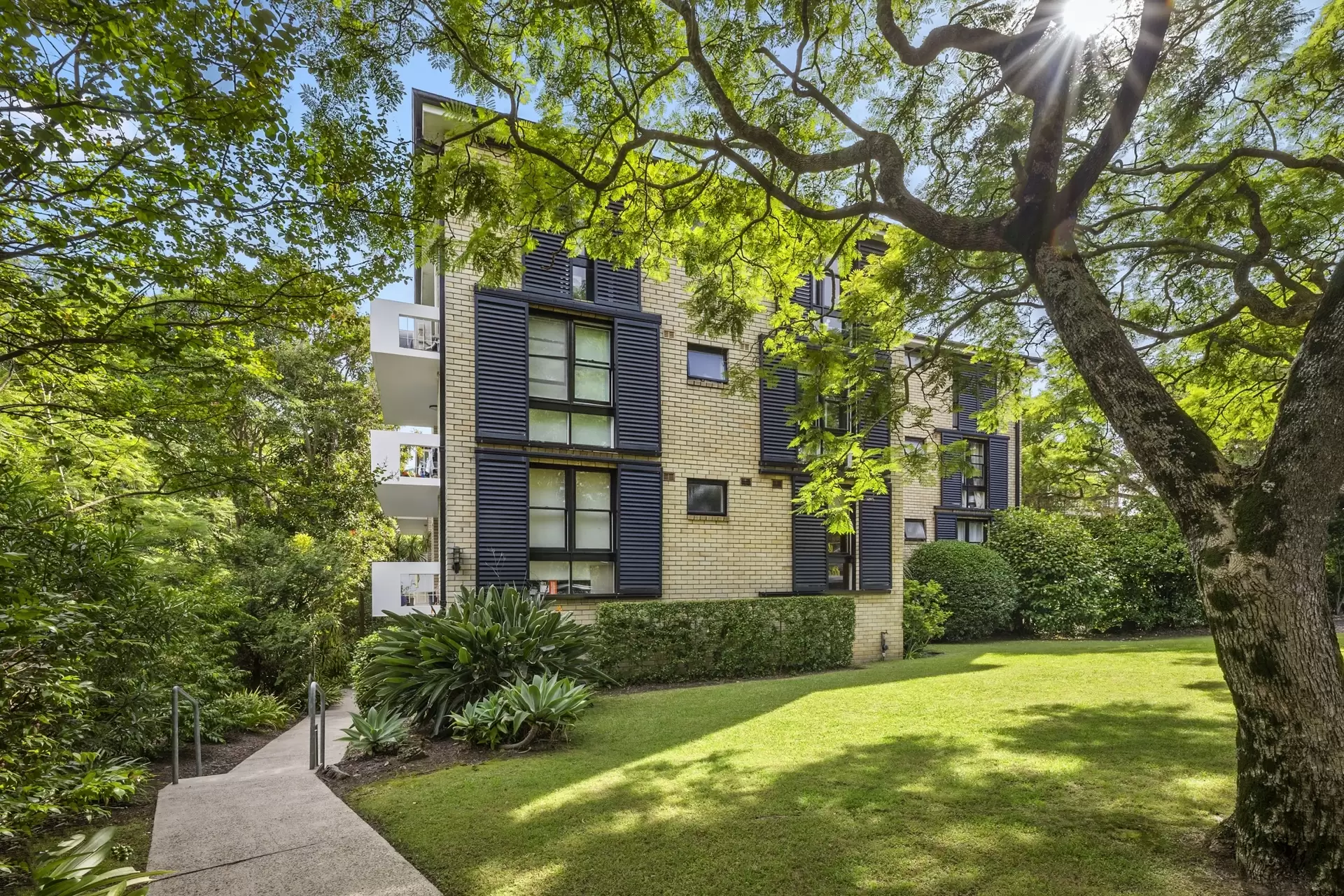 2/460 Pacific Highway, Lindfield Sold by The Marshall Group - image 1
