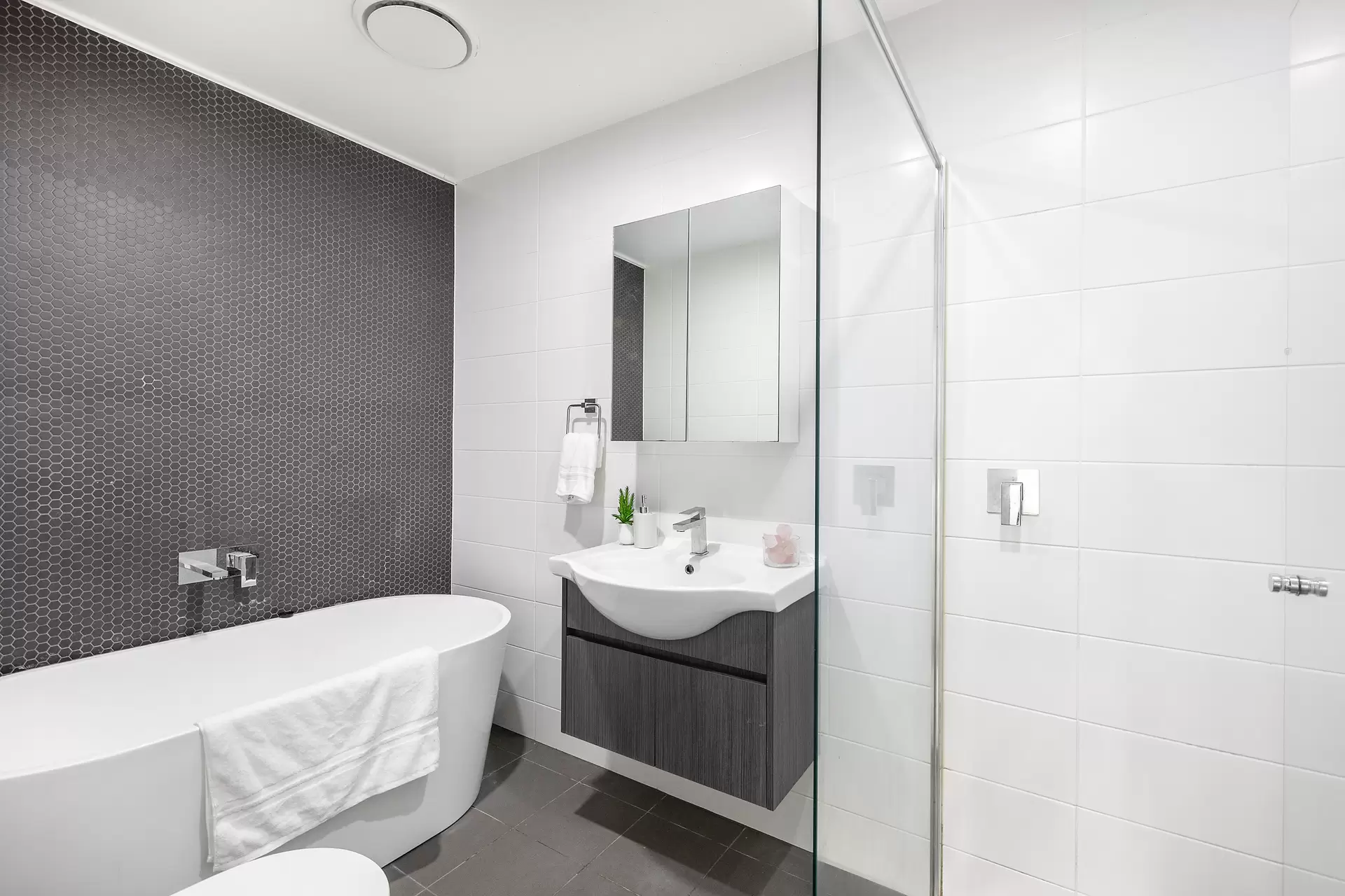 14/5 Citrus Avenue, Hornsby Sold by The Marshall Group - image 7