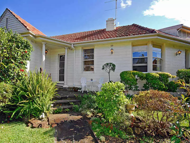 1 Clifford Street, Gordon Sold by The Marshall Group - image 1