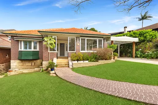 16 Clifford Street, Gordon Sold by The Marshall Group