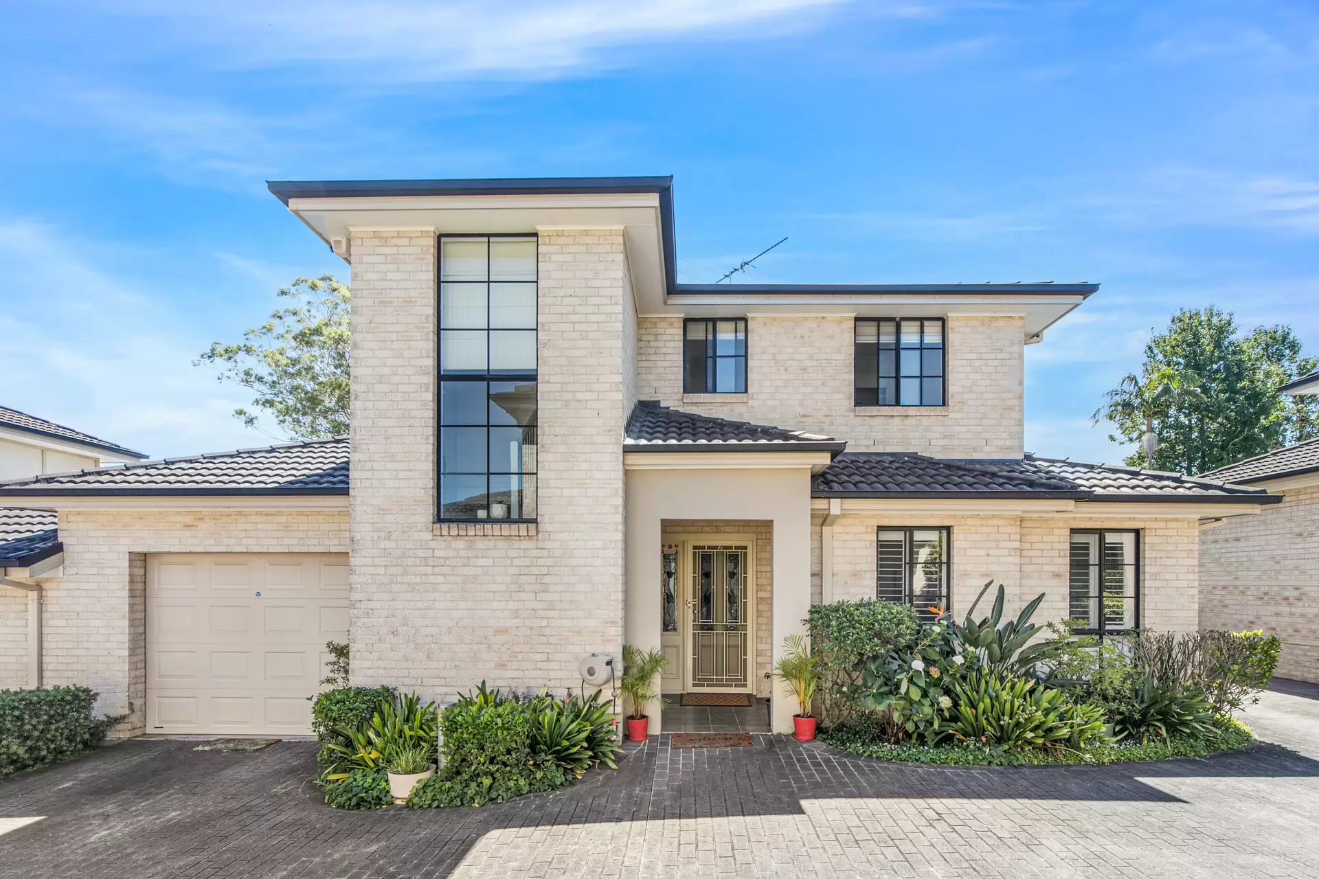 2/20-22 Palmerston Road, Waitara Sold by The Marshall Group - image 1
