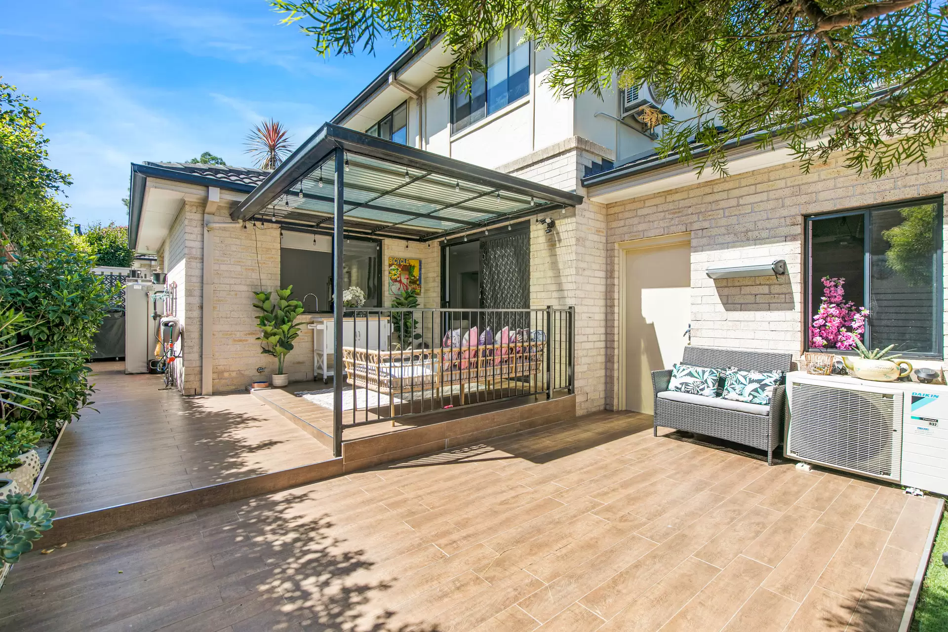 2/20-22 Palmerston Road, Waitara Sold by The Marshall Group - image 3