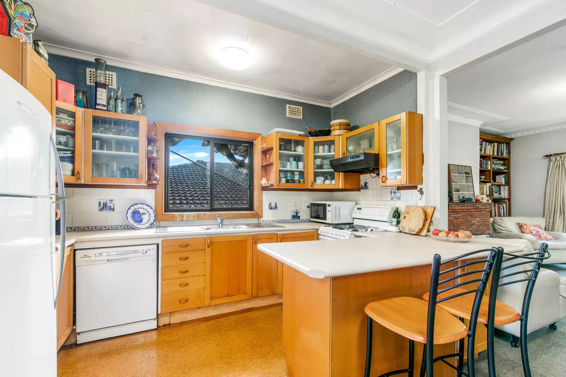 1/36 Russell Avenue, Wahroonga Sold by The Marshall Group - image 2