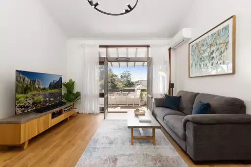 17/61-63 Werona Avenue, Gordon Sold by The Marshall Group