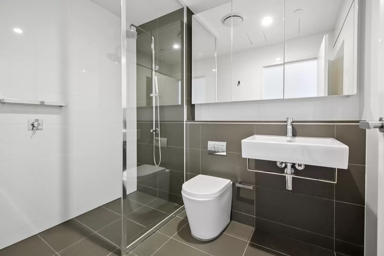 327/28 Anderson Street, Chatswood Leased by The Marshall Group - image 5