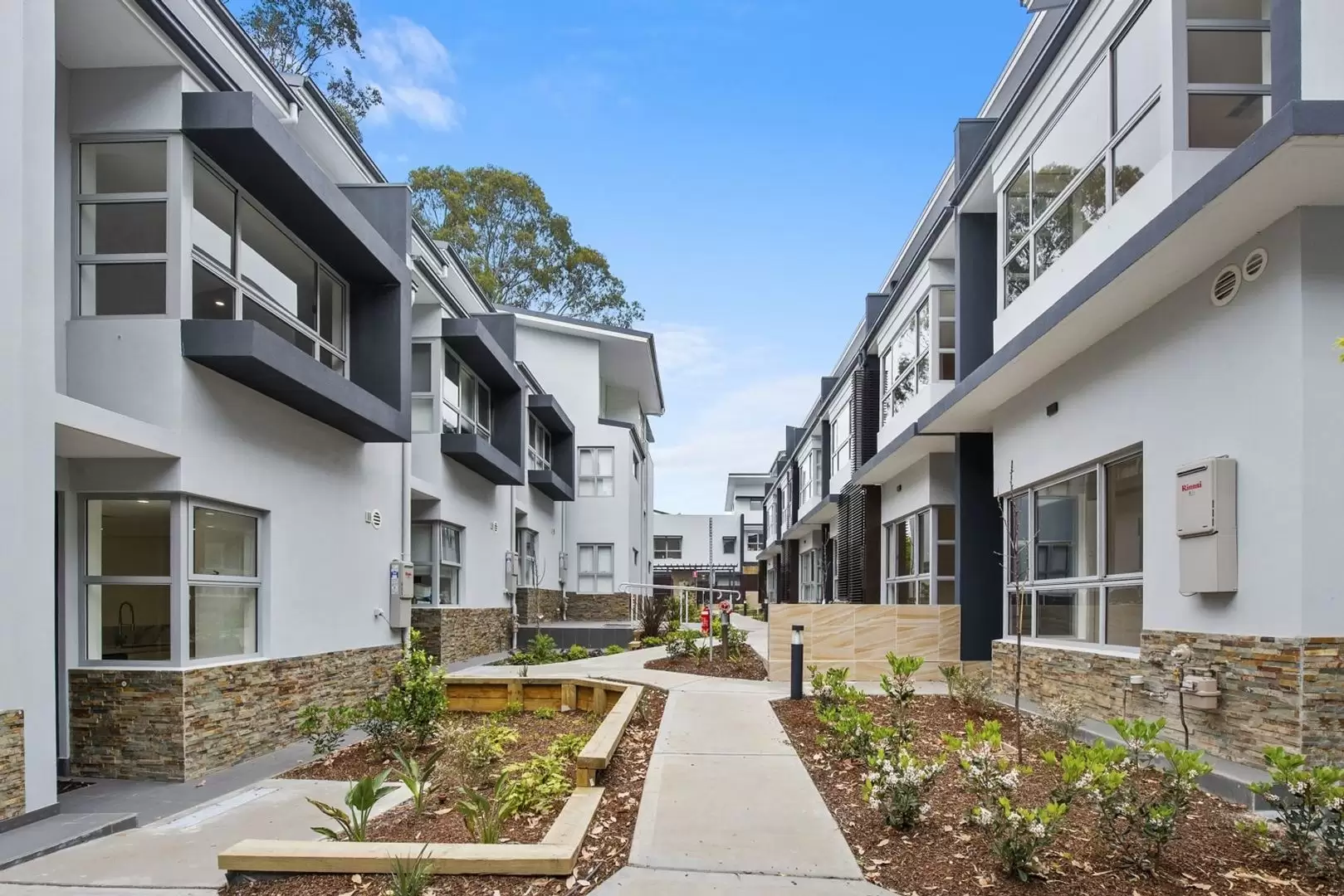 7/7-11 College Crescent, St Ives Leased by The Marshall Group - image 7