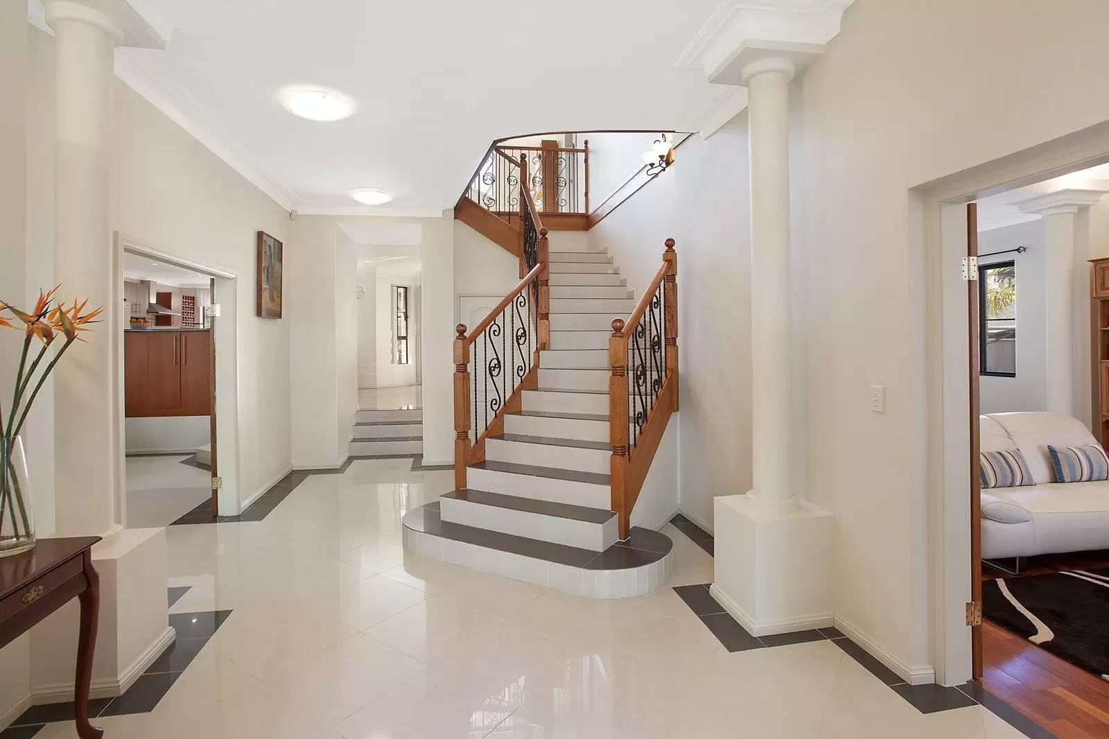 6 Cedar Grove, Frenchs Forest Leased by The Marshall Group - image 2