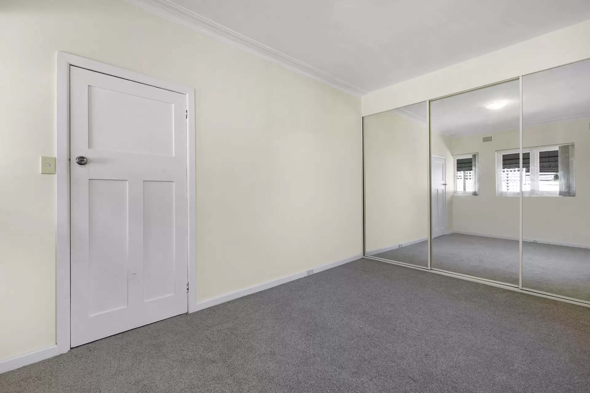4/11A Park Road, St Leonards Leased by The Marshall Group - image 1