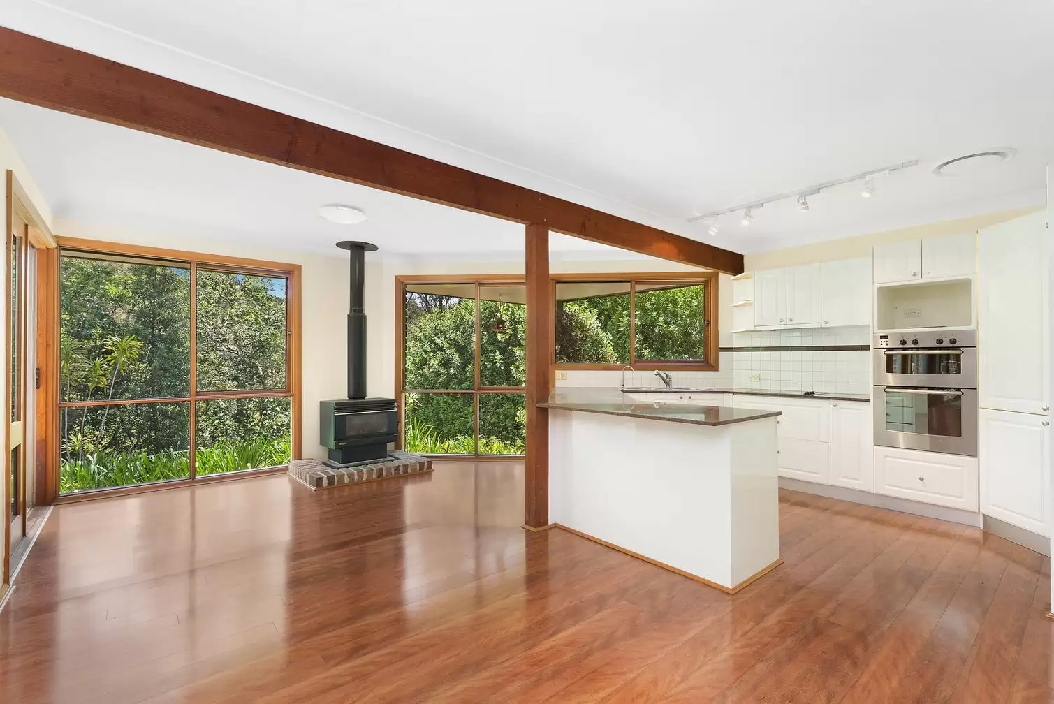 35 Baldwin Street, Gordon Leased by The Marshall Group - image 2