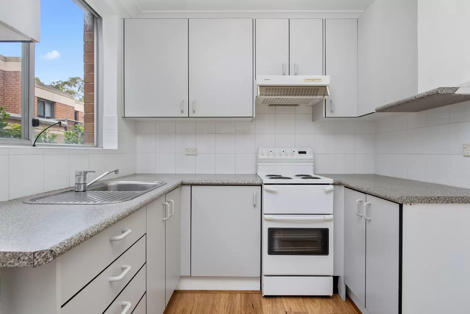 2/4 Morton Street, Wollstonecraft Leased by The Marshall Group - image 4