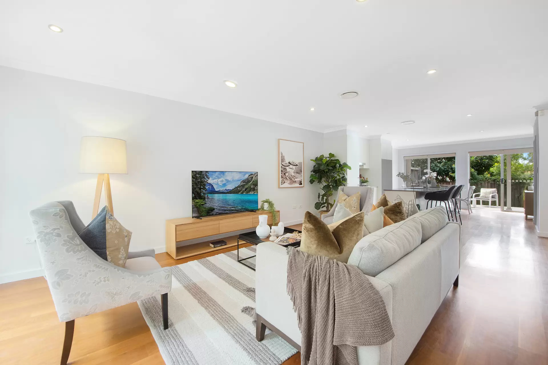 2/1 Warrangi Street, Turramurra Leased by The Marshall Group - image 1