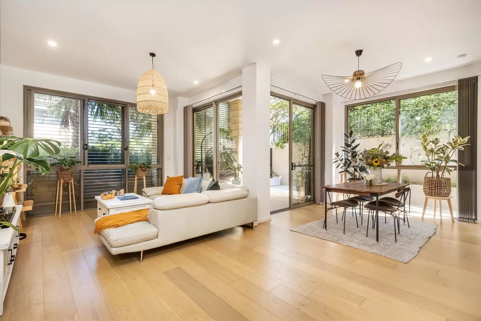 1/8 Buckingham Road, Killara Leased by The Marshall Group - image 1