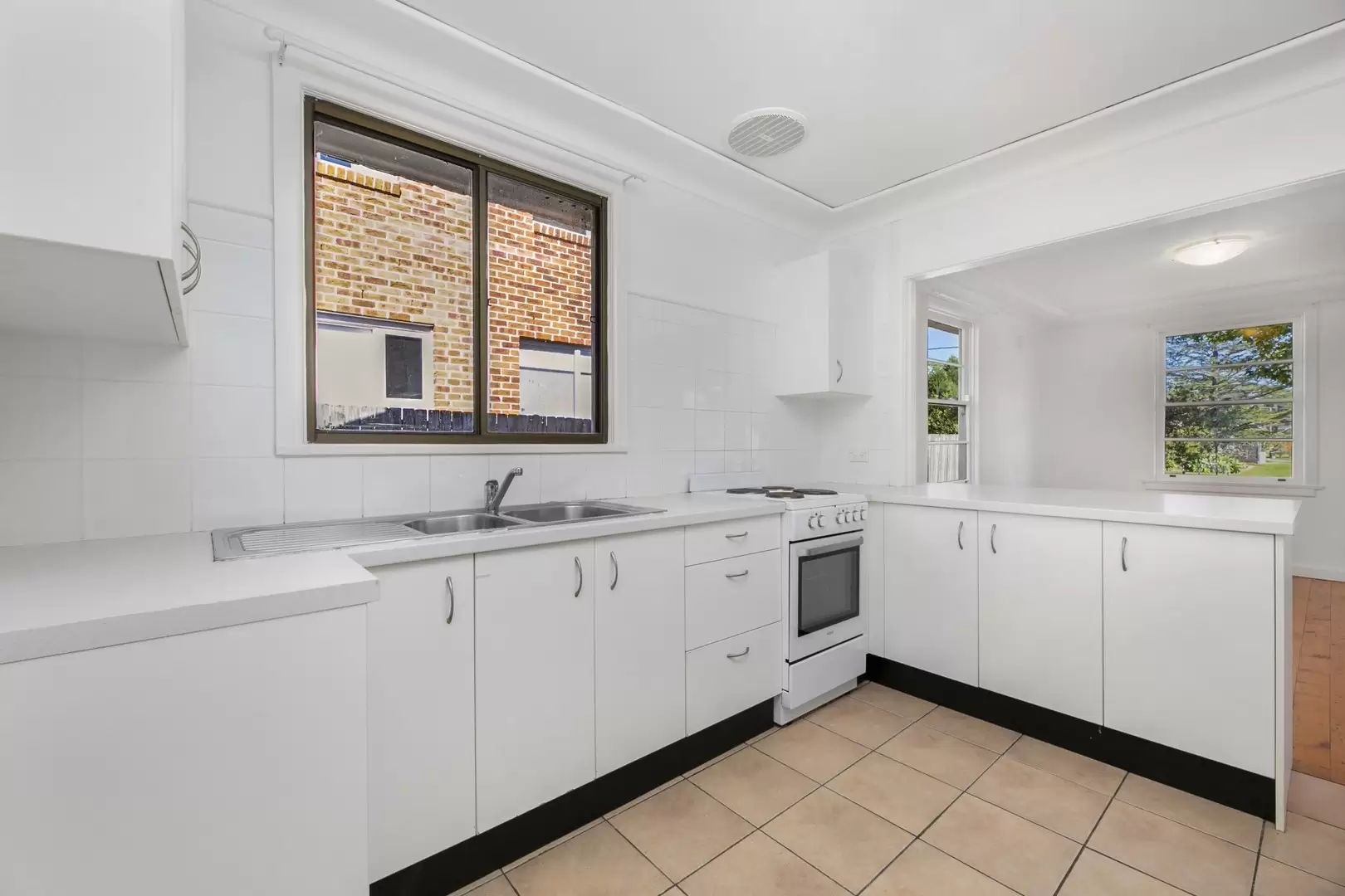 3 Edinburgh Road, Forestville Leased by The Marshall Group - image 3