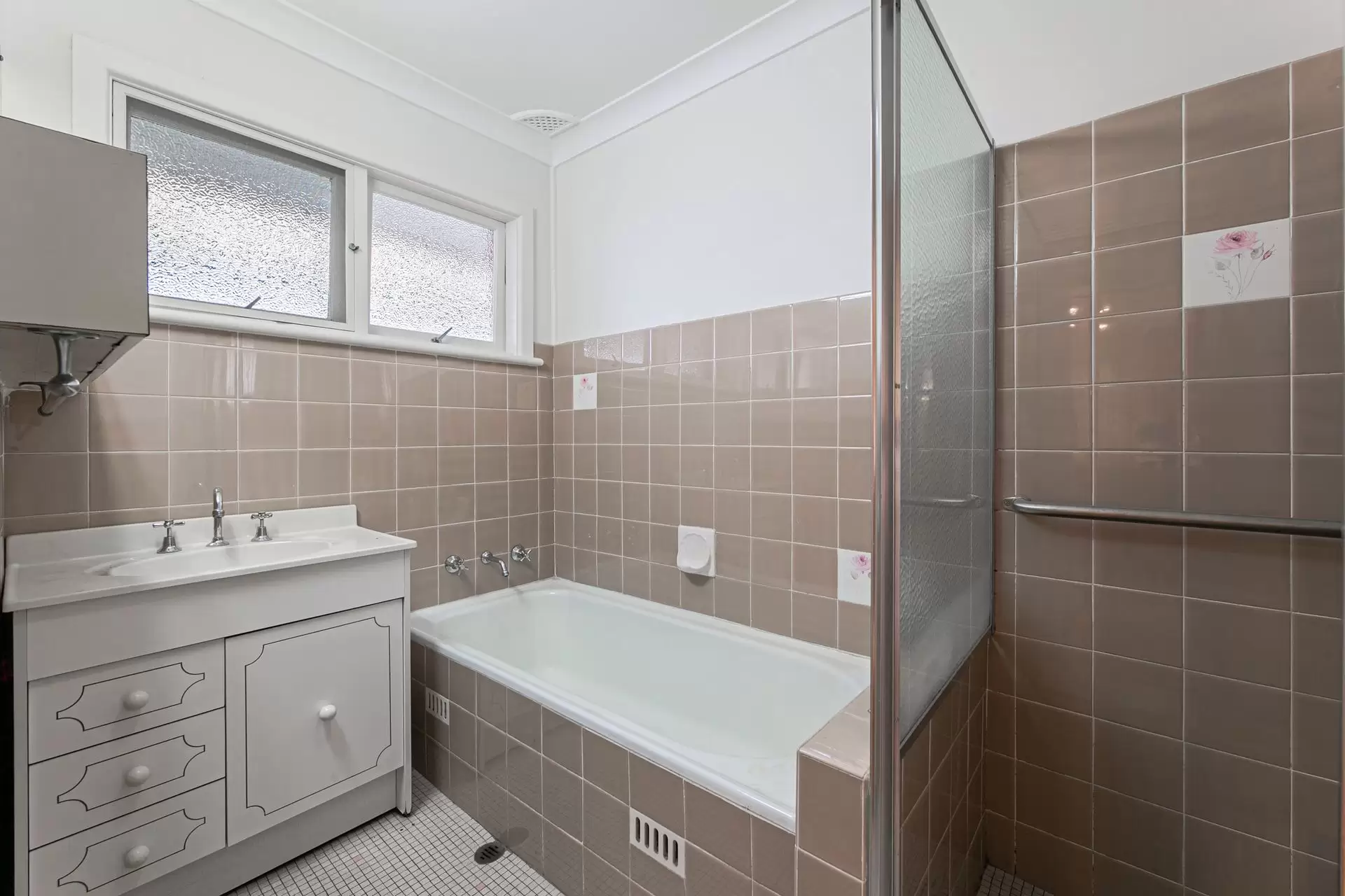 20 Curtin Avenue, Wahroonga Leased by The Marshall Group - image 5