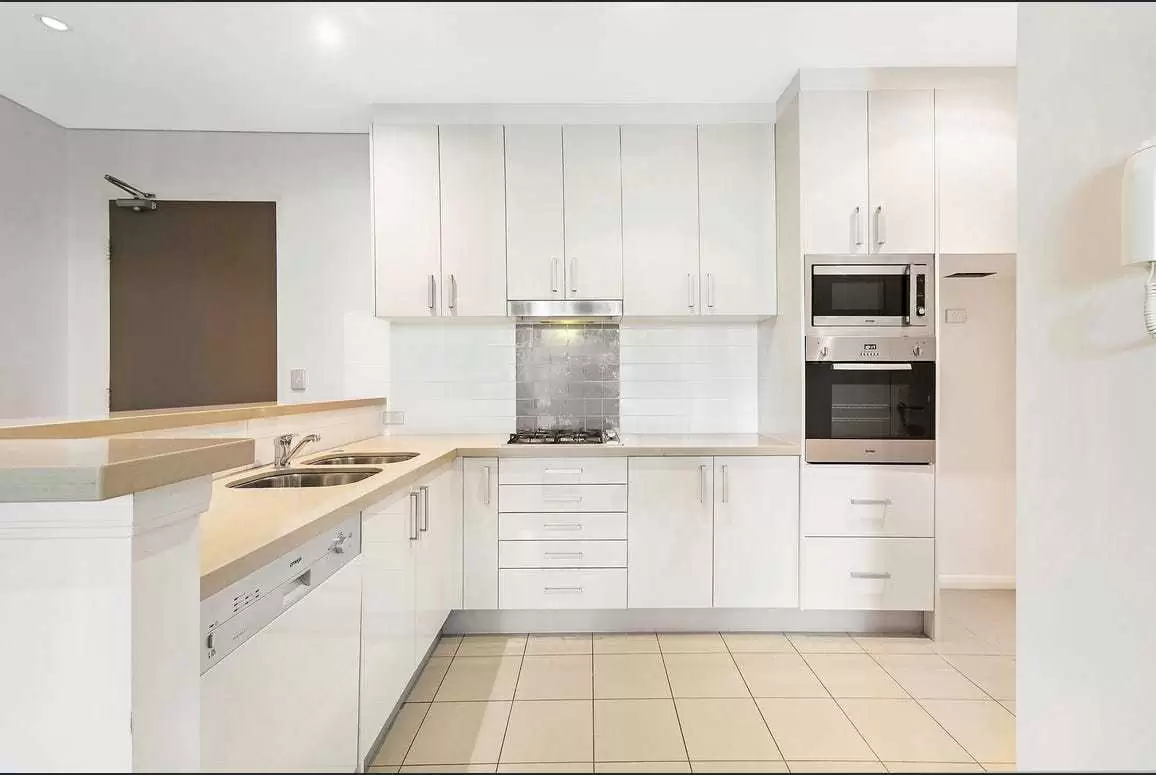 549/17-19 Memorial Avenue, St Ives Leased by The Marshall Group - image 2