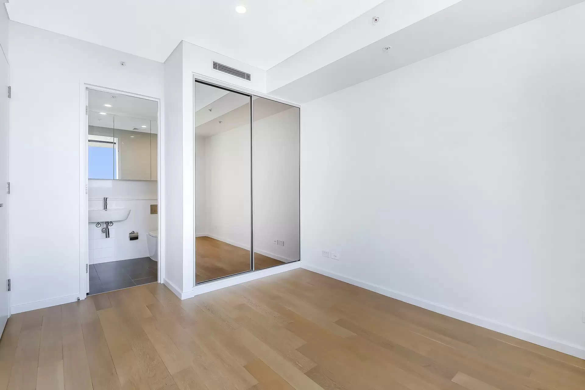 A1407/25 Geddes Avenue, Zetland Leased by The Marshall Group - image 4