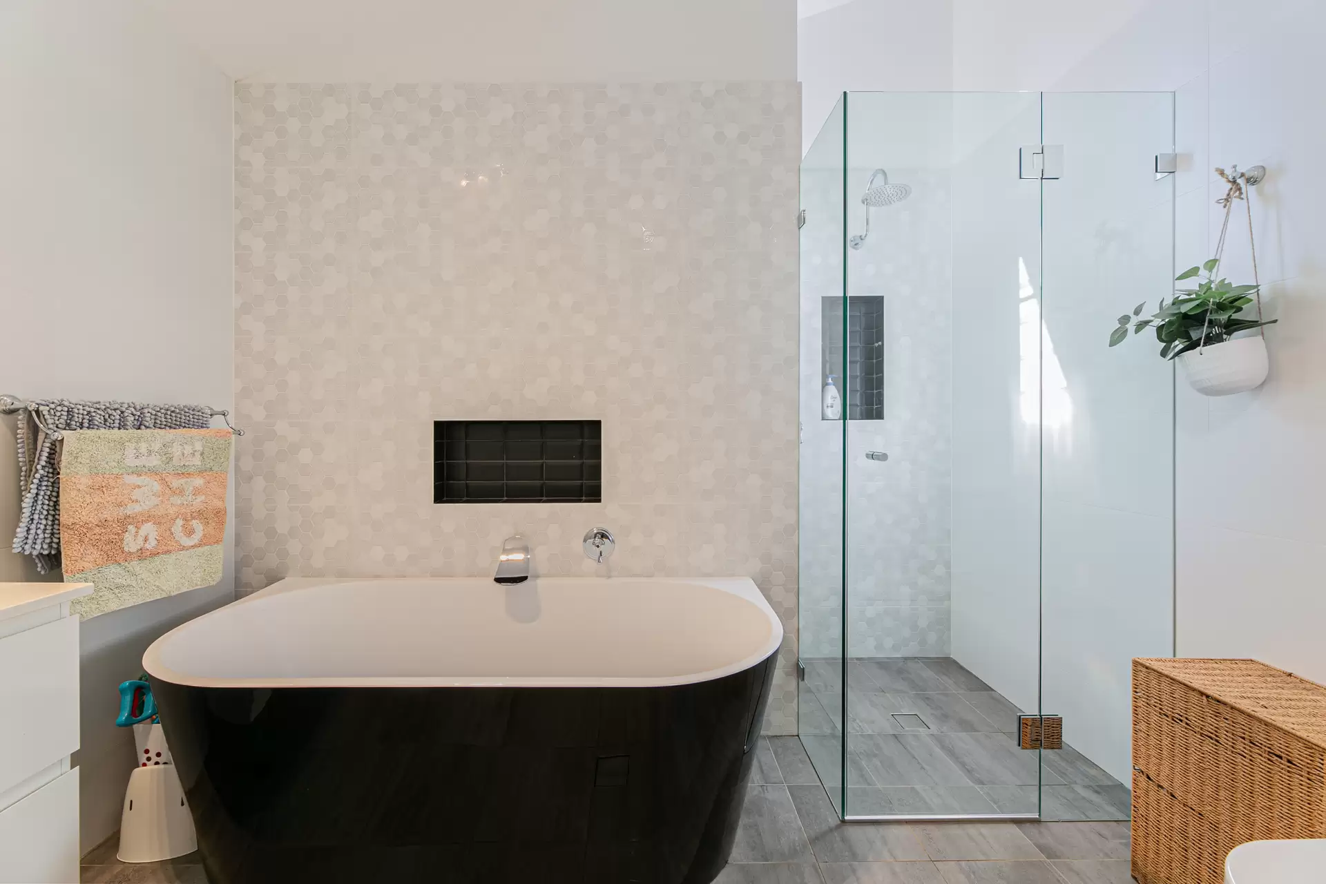 12 Chunooma Road, Wahroonga Leased by The Marshall Group - image 5