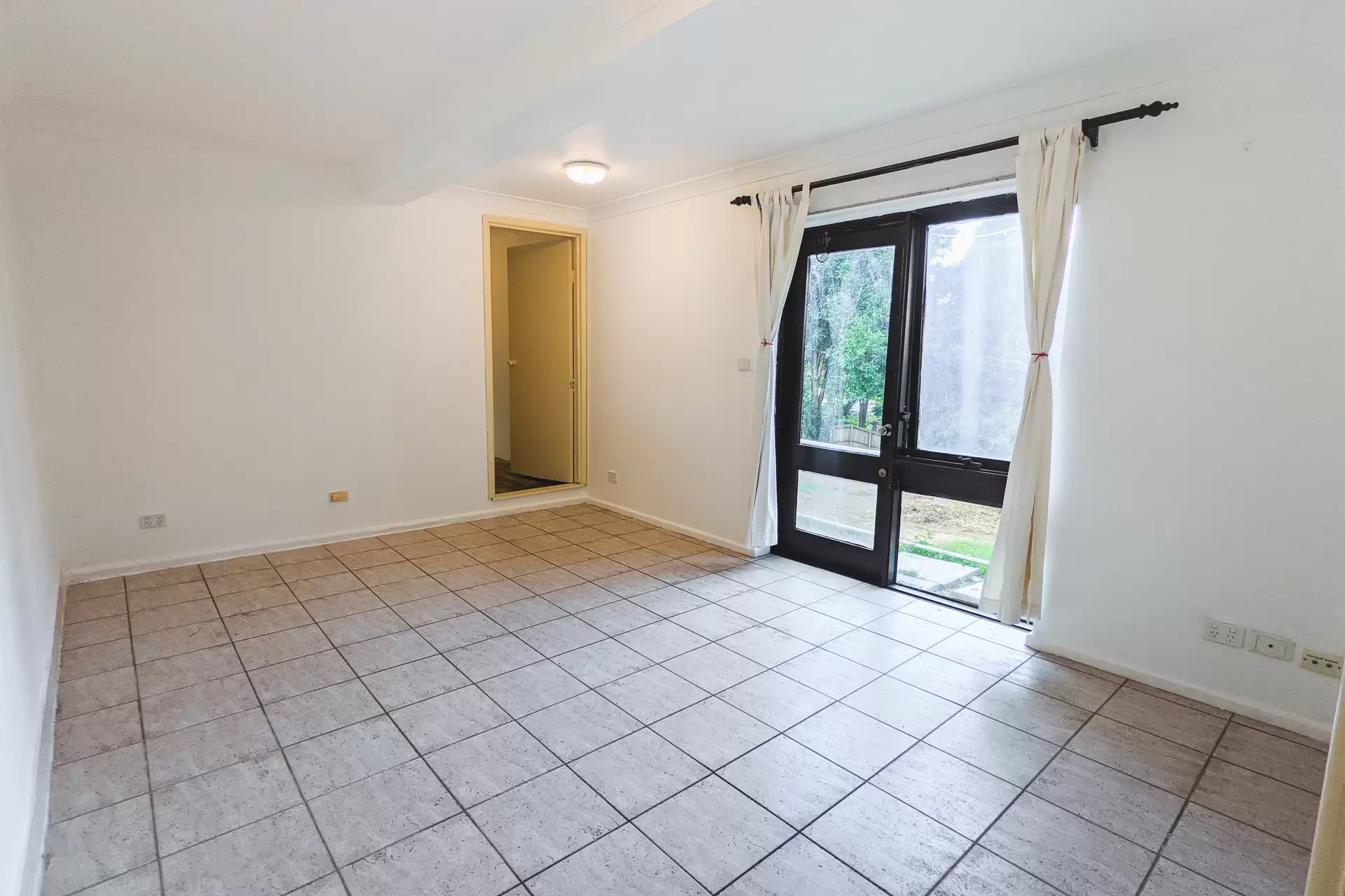 2B Peace Avenue, Pymble Leased by The Marshall Group - image 2