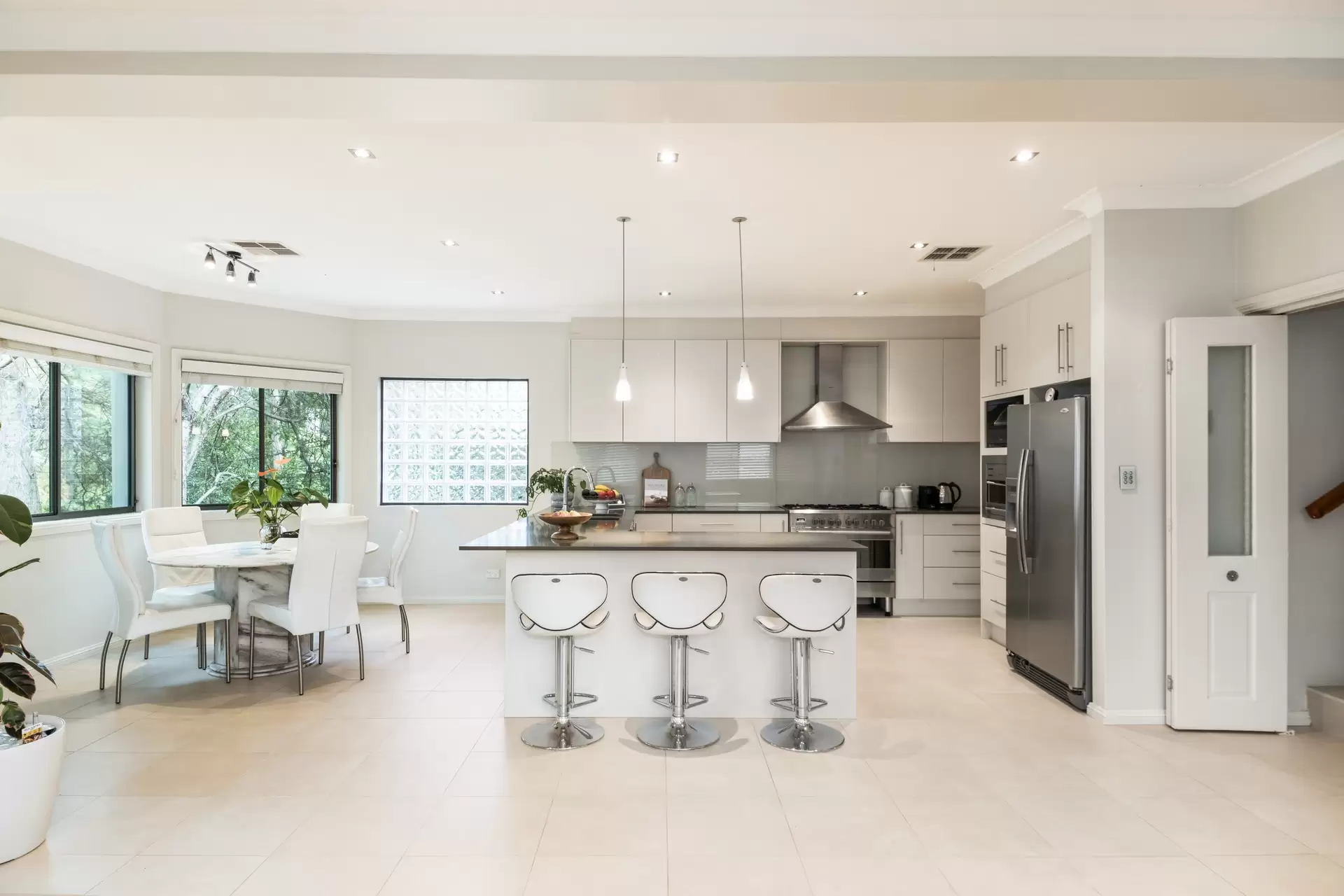 34 Catalpa Crescent, Turramurra Leased by The Marshall Group - image 3