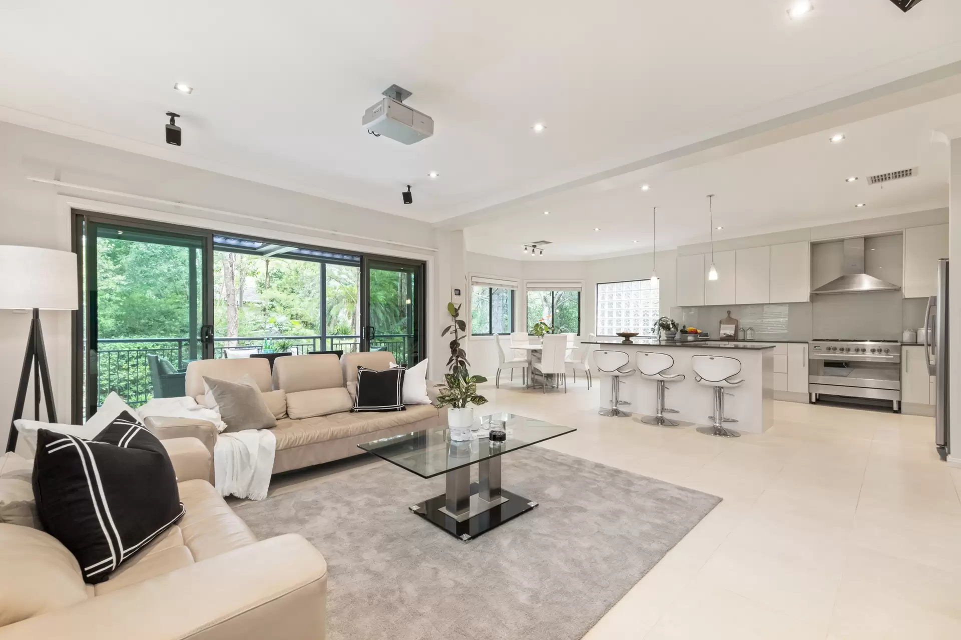 34 Catalpa Crescent, Turramurra Leased by The Marshall Group - image 2