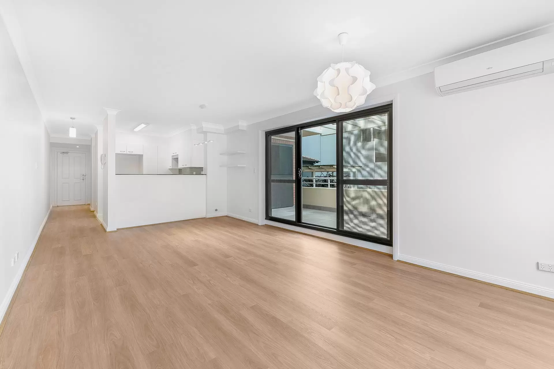 17/552-554 Pacific Highway, Chatswood Leased by The Marshall Group - image 3