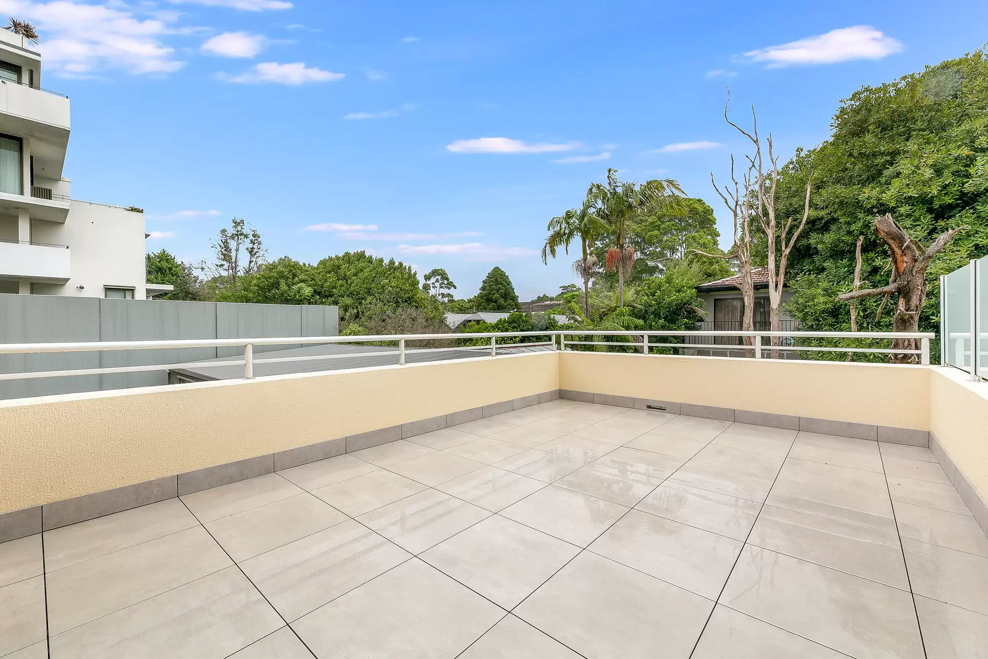 17/552-554 Pacific Highway, Chatswood Leased by The Marshall Group - image 2