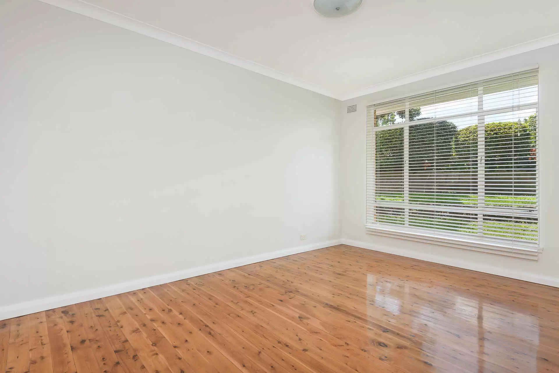 1/202 Pacific Highway, Lindfield Leased by The Marshall Group - image 2