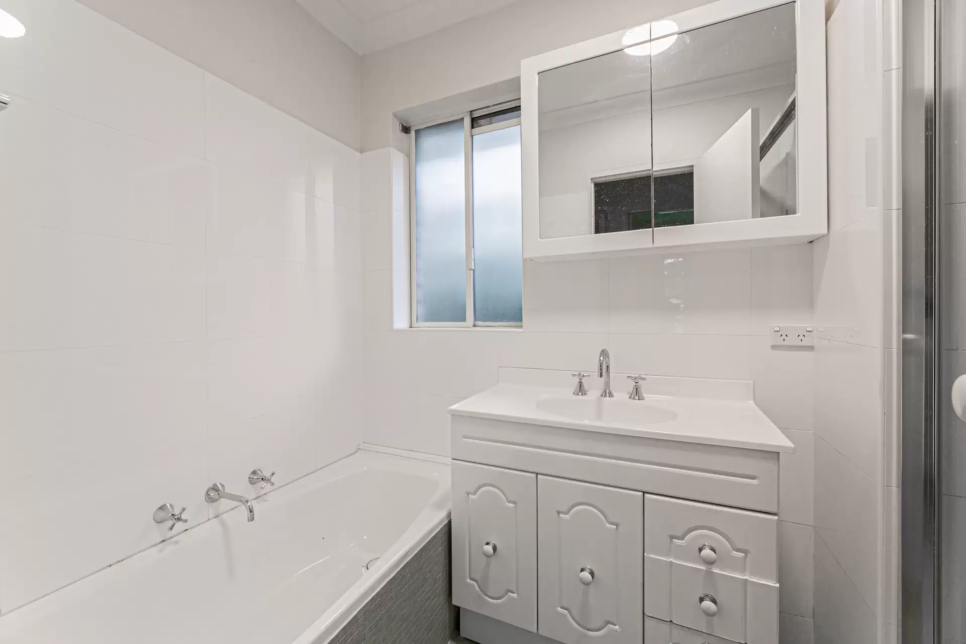 13/592-604 Pacific Highway, Killara Leased by The Marshall Group - image 5