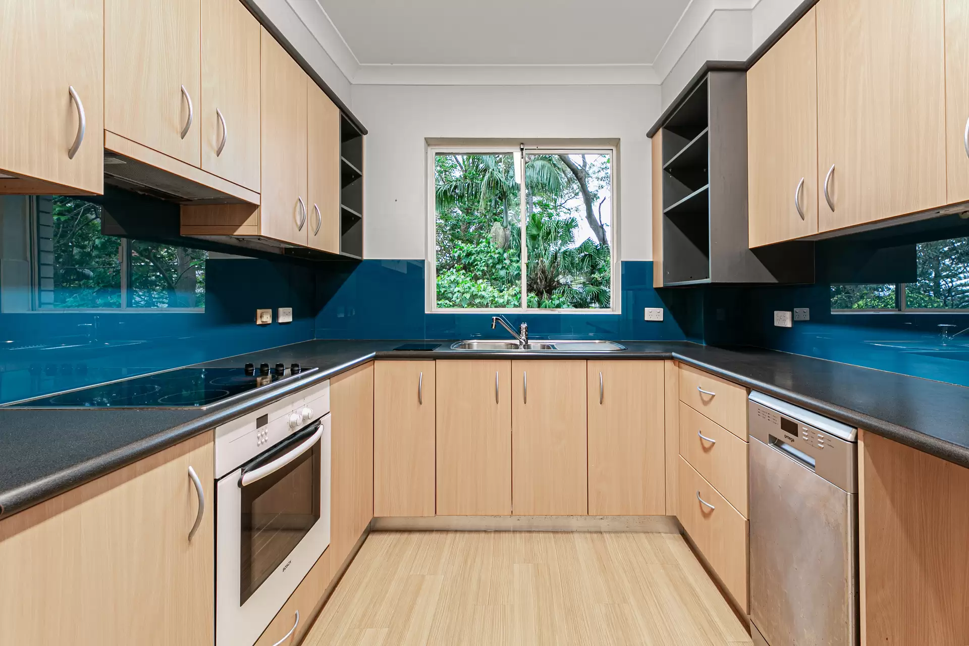 13/592-604 Pacific Highway, Killara Leased by The Marshall Group - image 1