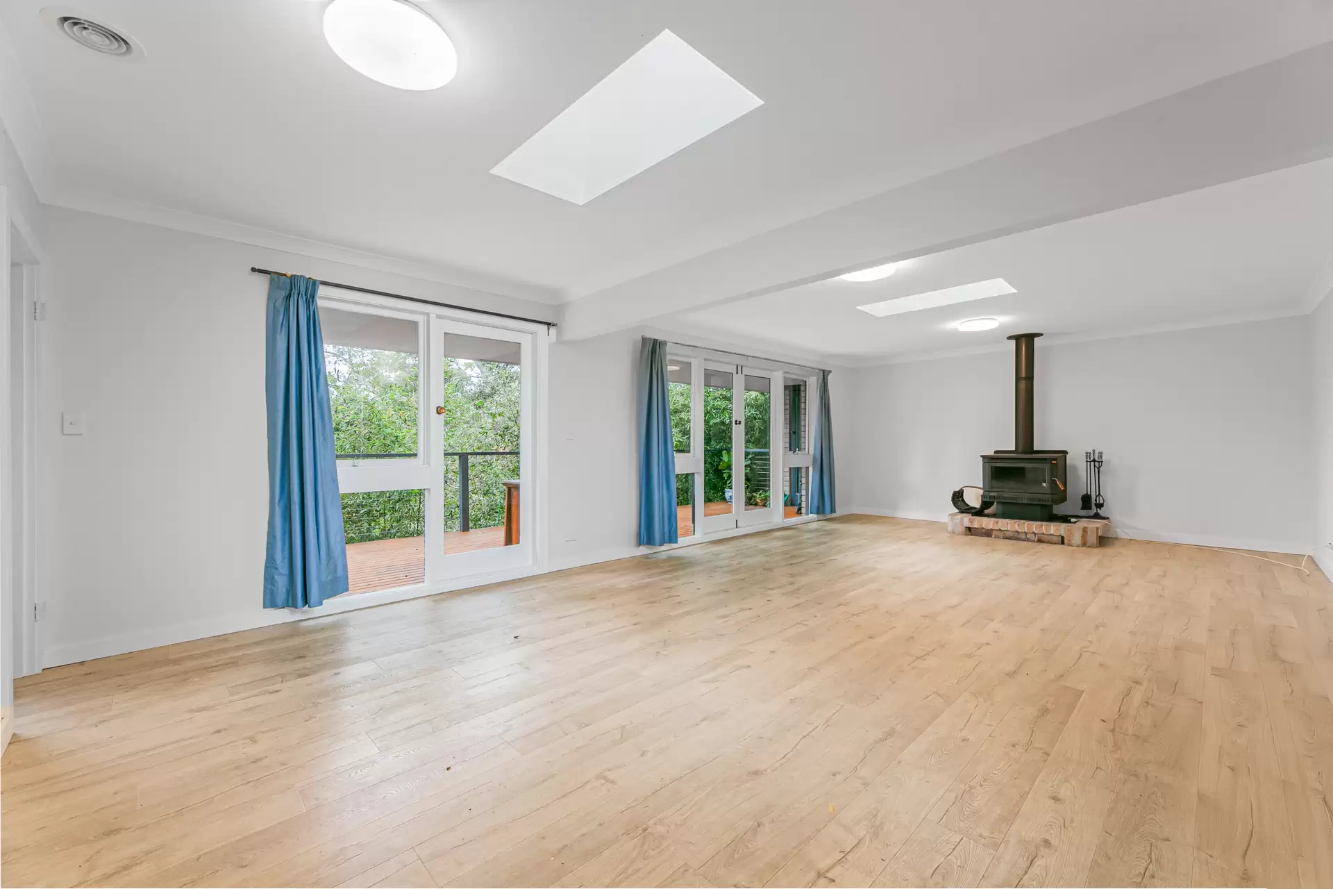 131 Campbell Drive, Wahroonga Leased by The Marshall Group - image 2