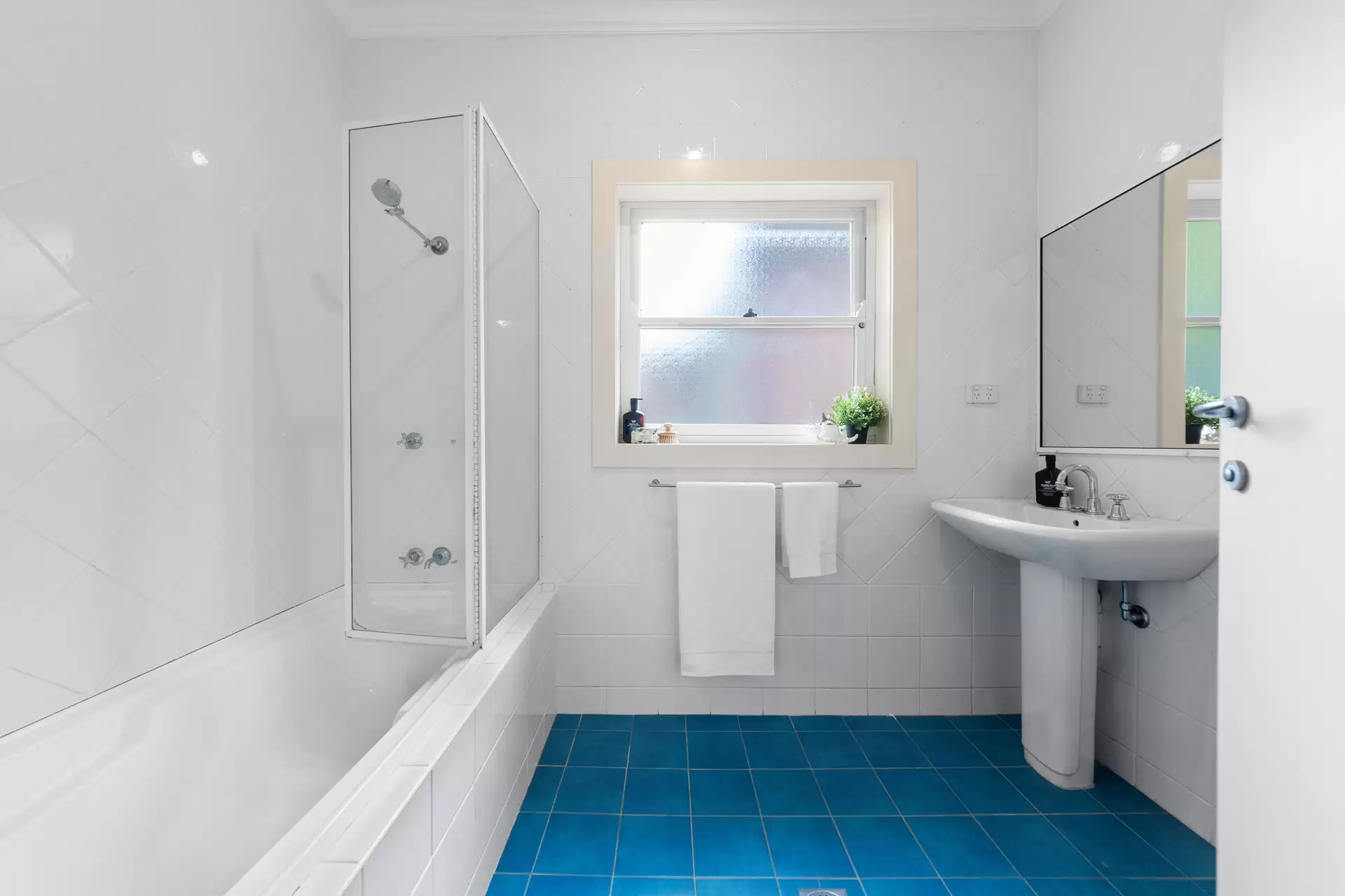 9 Frederick Street, Killara Leased by The Marshall Group - image 13