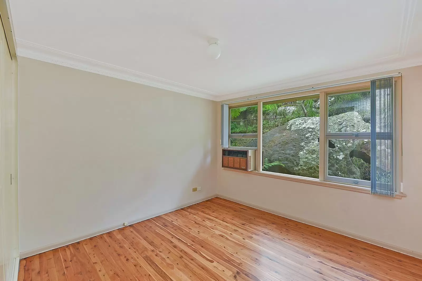 10 Bowen Avenue, Turramurra Leased by The Marshall Group - image 5