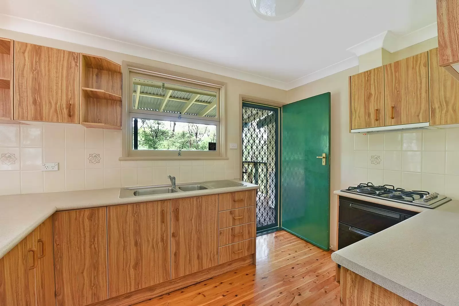 10 Bowen Avenue, Turramurra Leased by The Marshall Group - image 4