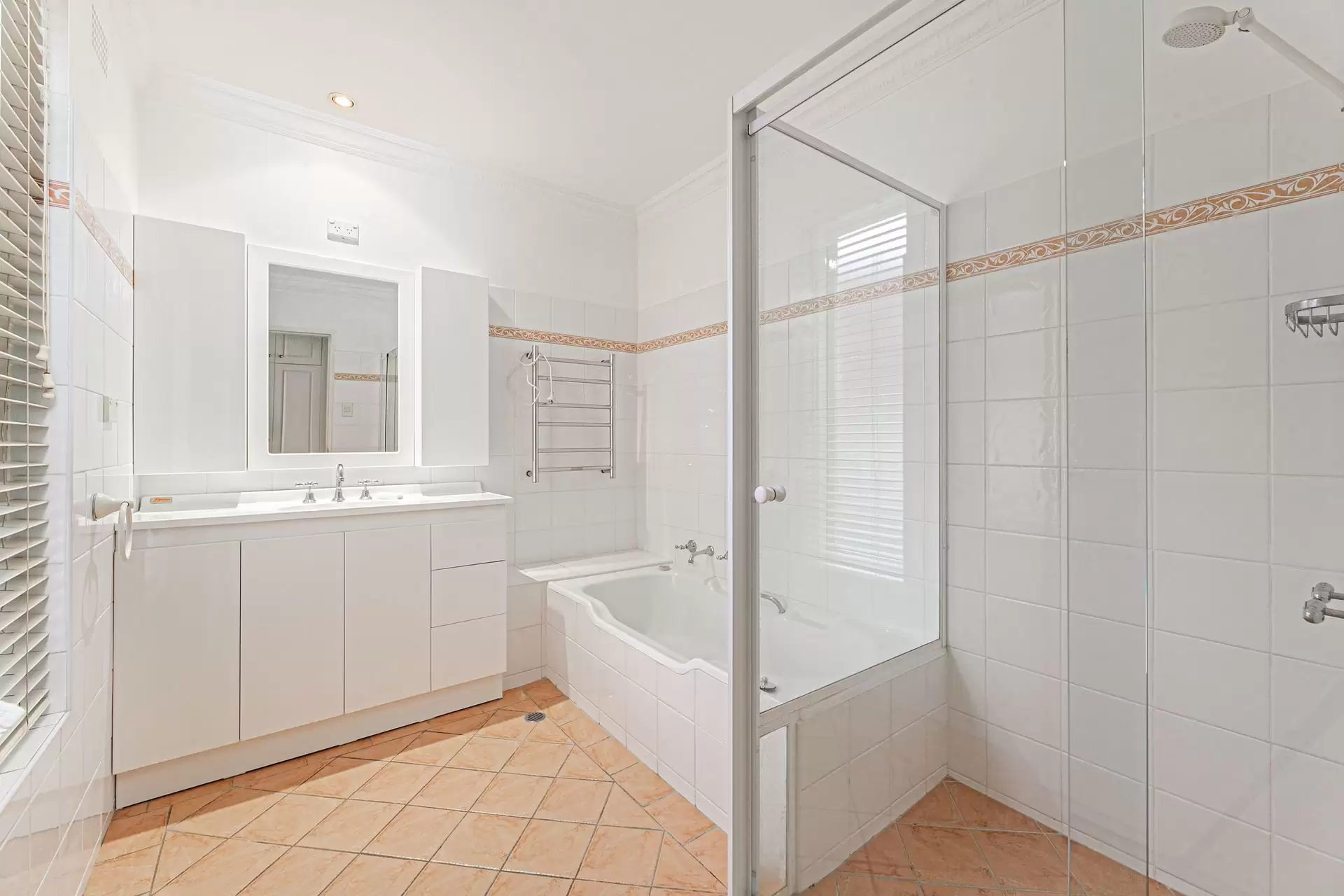 15/562 Pacific Highway, Killara Leased by The Marshall Group - image 6